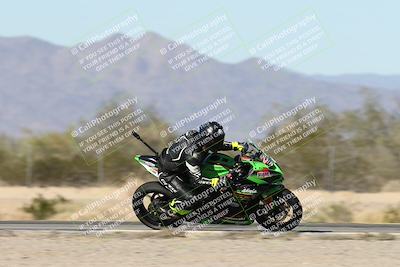 media/Dec-01-2025-Moto Forza (Mon) [[2daa91e15f]]/2-Intermediate Group/Session 3 (Turn 7 Inside Pans)/